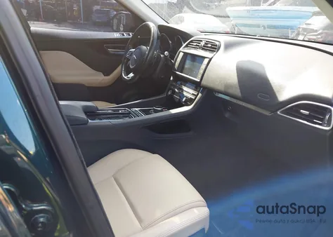 2018 Jaguar F-Pace 25T Premium z USA, uszkodzony, nr VIN SADCJ2FX4JA262923